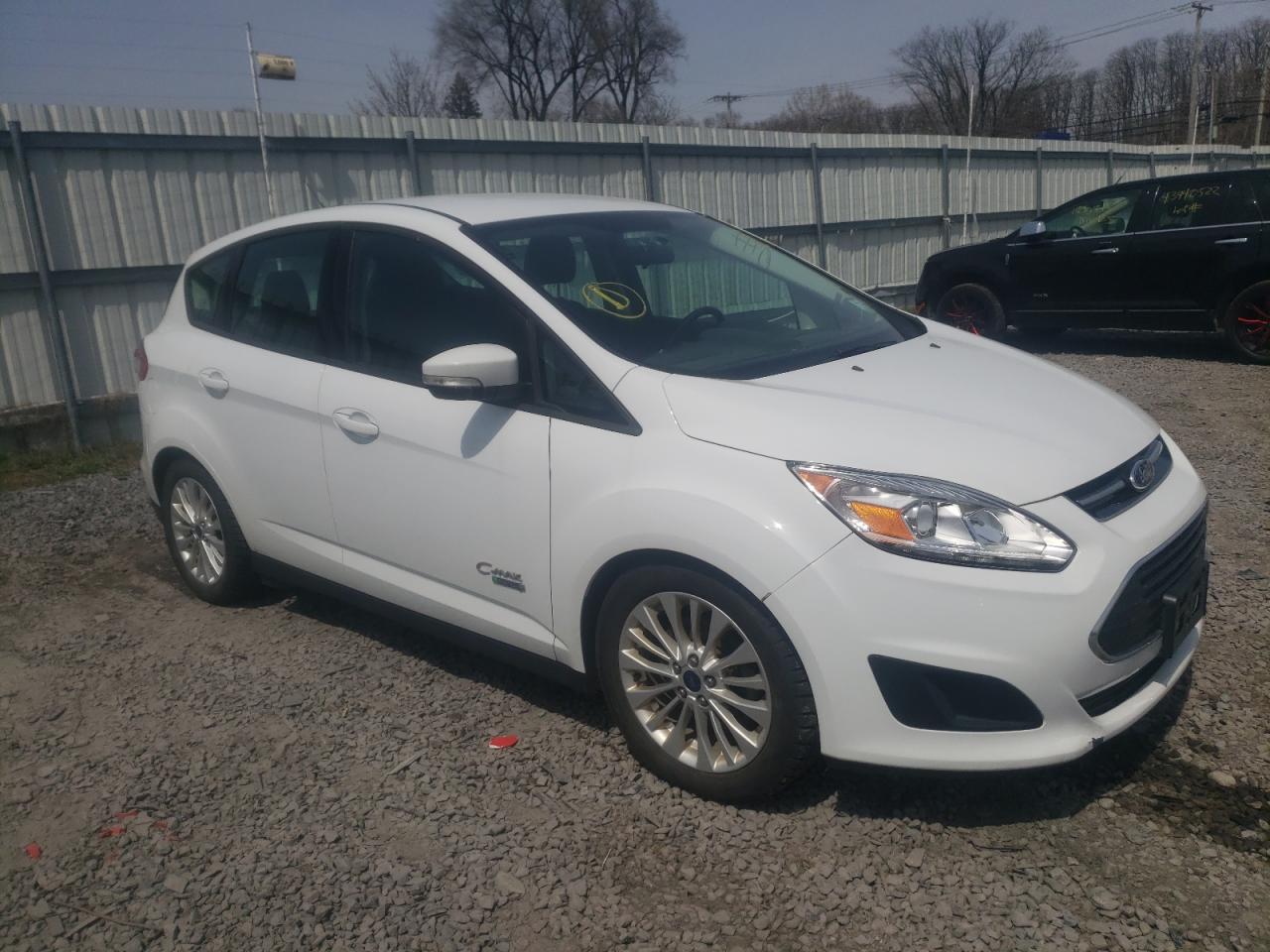 FORD C-MAX SE 2017 with VIN 1FADP5EU0HL117616 - Photo from auction