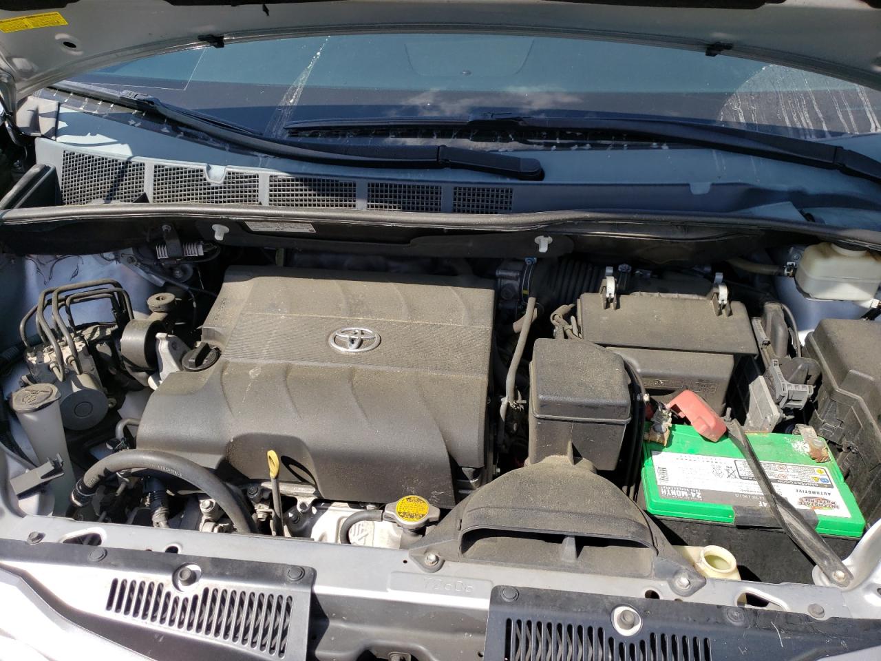 Photo 7 from auction – 2015 TOYOTA SIENNA LE with VIN 5TDKK3DC5FS564953