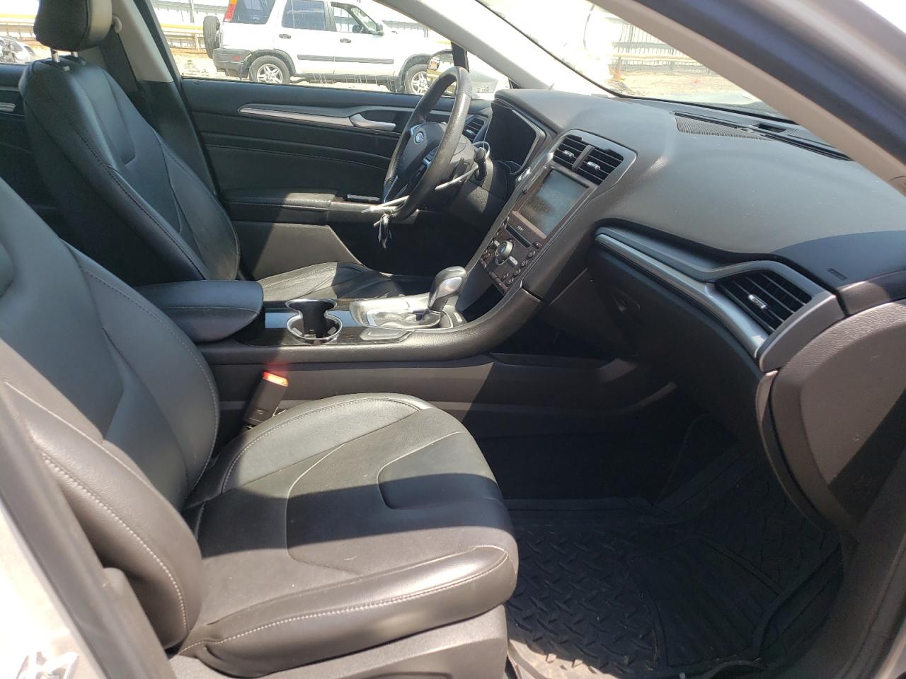 Photo 5 from auction – 2016 FORD FUSION TIT with VIN 3FA6P0K95GR362147
