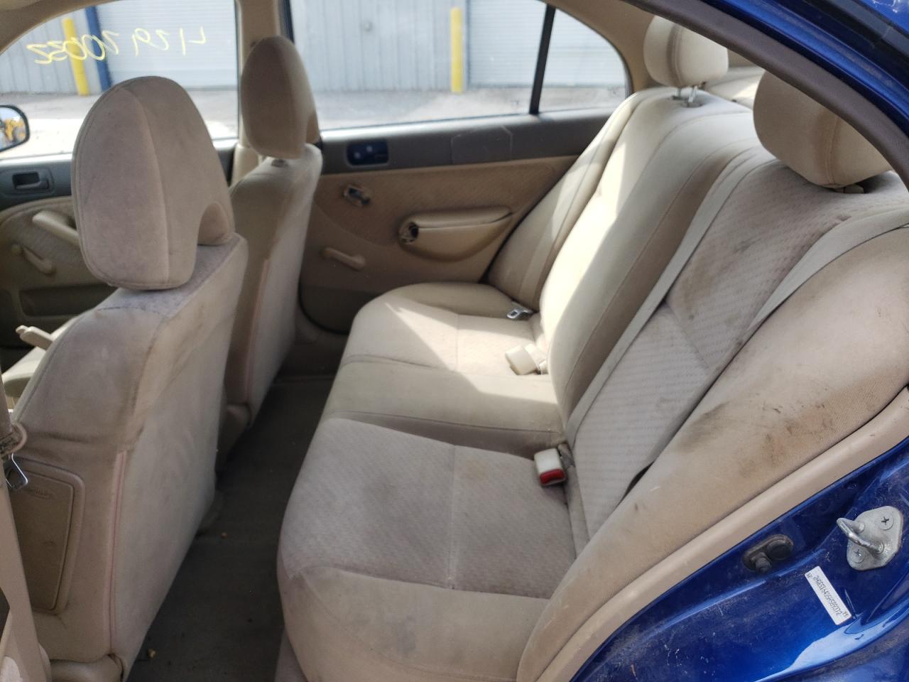 Photo 6 from auction – 2005 HONDA CIVIC DX with VIN 2HGES16435H589372