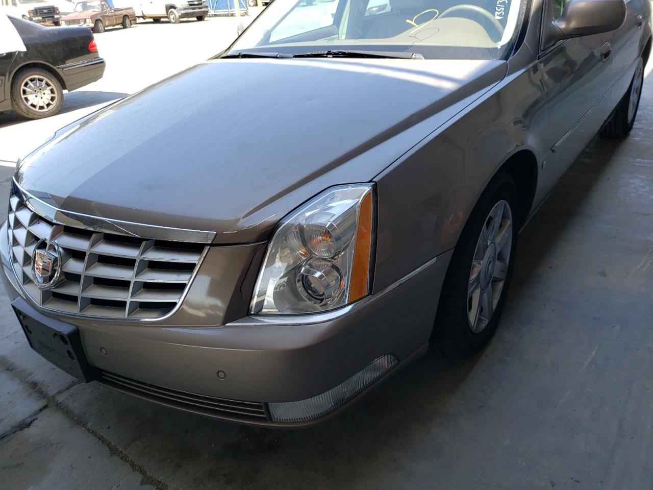 Photo 9 from auction – 2006 CADILLAC DTS with VIN 1G6KD57Y16U221276