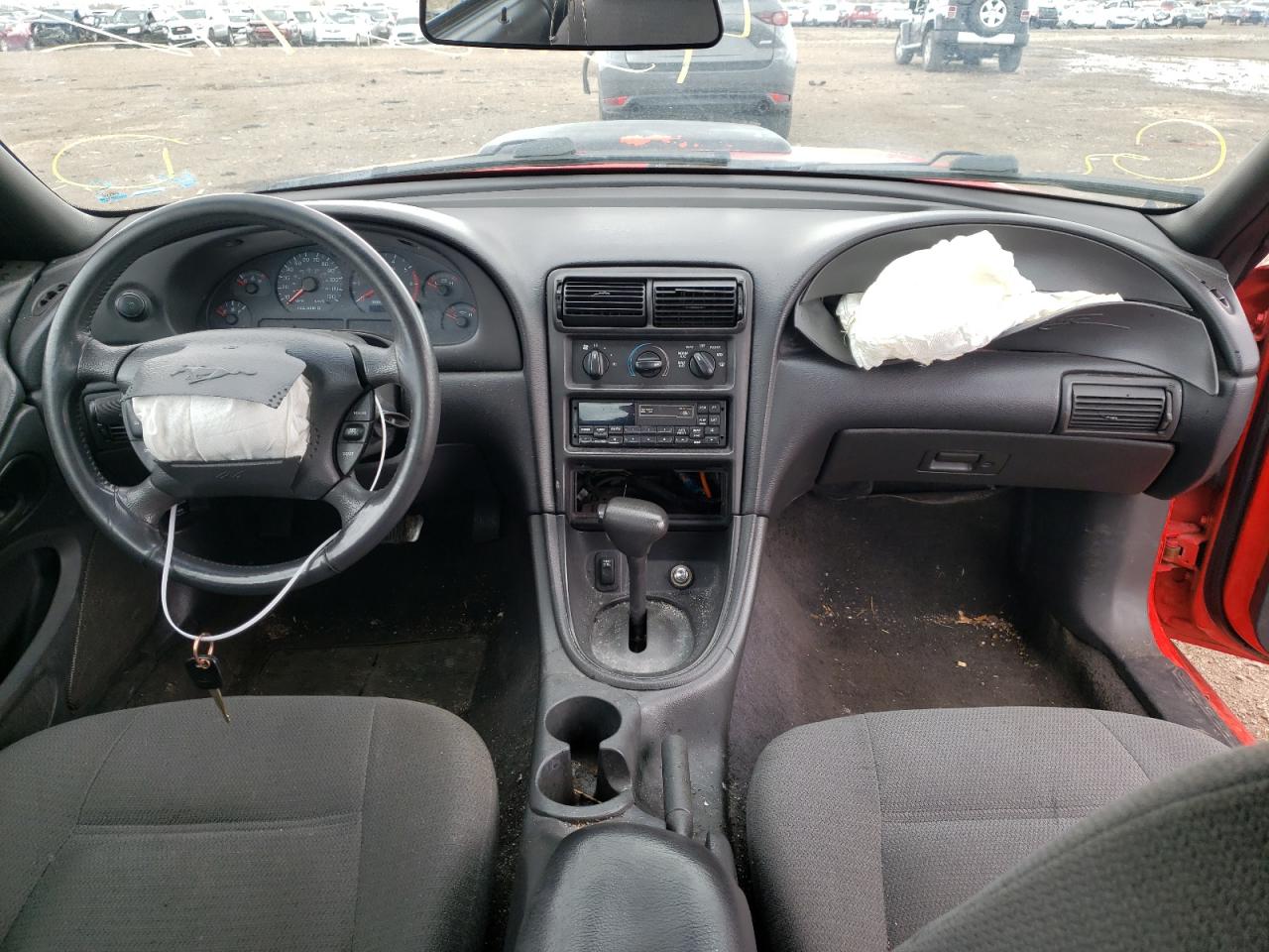 Photo 9 from auction – 2000 FORD MUSTANG with VIN 1FAFP404XYF246035