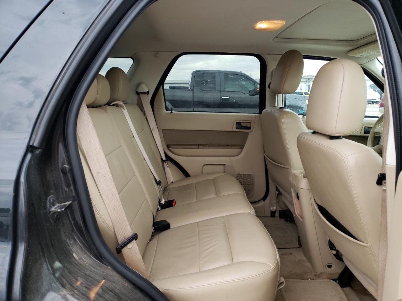 Photo 6 from auction – 2011 FORD ESCAPE XLT with VIN 1FMCU0DG6BKC16401