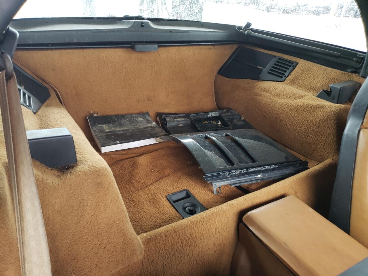 Photo 6 from auction – 1988 CHEVROLET CORVETTE with VIN 1G1YY2187J5103294