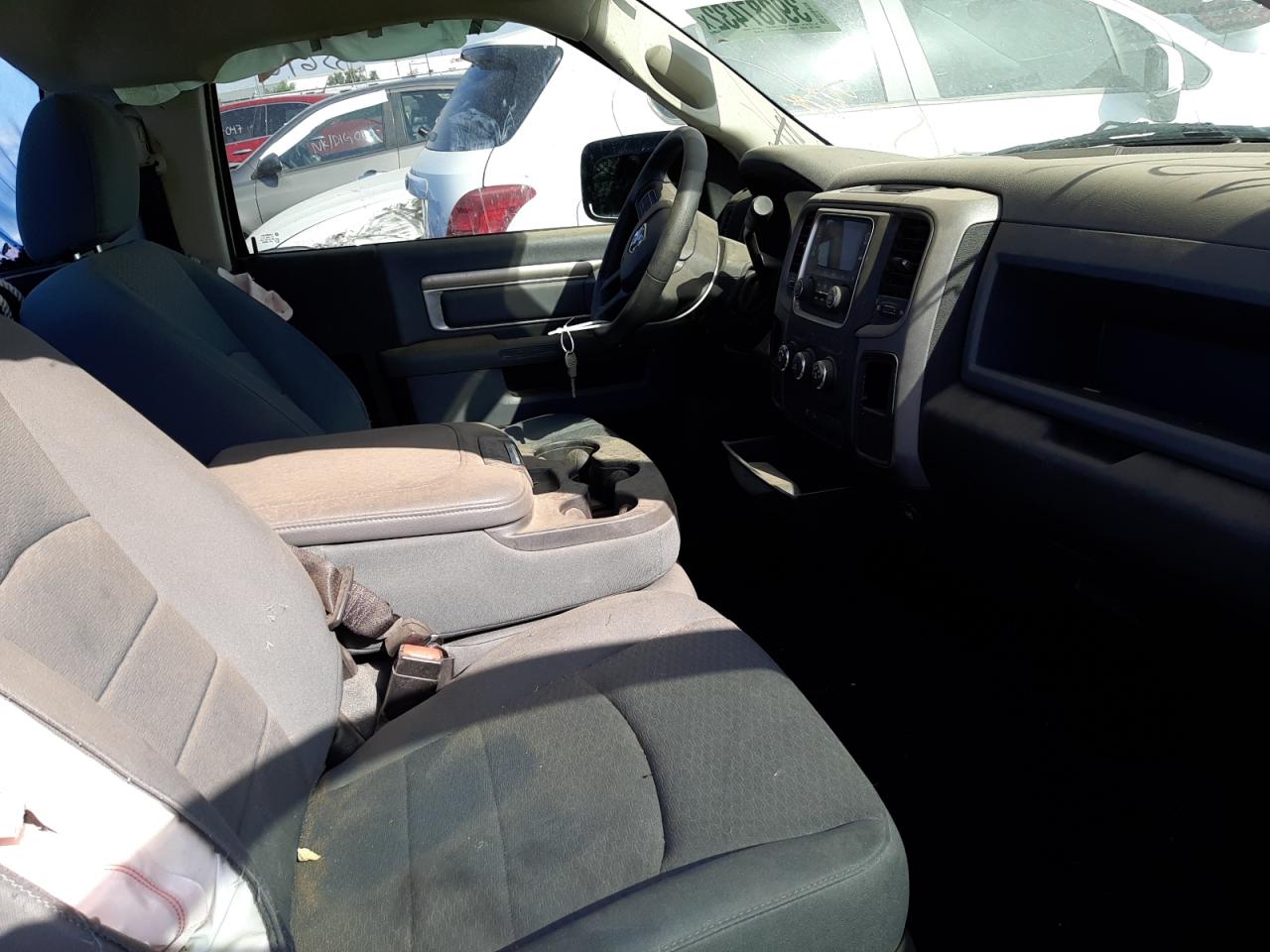 Photo 5 from auction – 2013 RAM 1500 ST with VIN 3C6JR6AT2DG519033