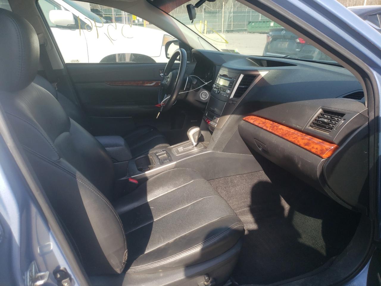 Photo 5 from auction – 2011 SUBARU LEGACY 2.5 with VIN 4S3BMBK66B3210422