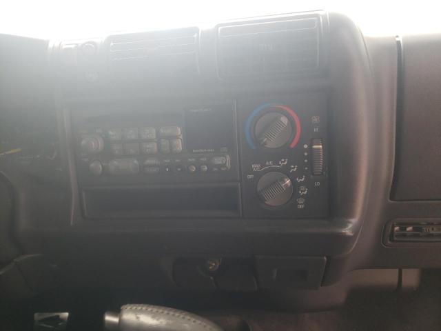 Photo 9 from auction – 1997 CHEVROLET BLAZER with VIN 1GNDT13W5V2252294
