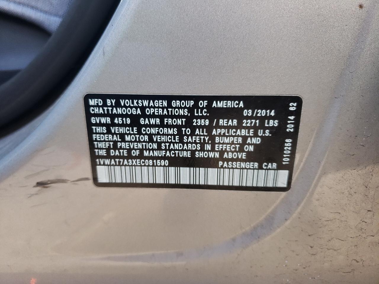 Photo 10 from auction – 2014 VOLKSWAGEN PASSAT S with VIN 1VWAT7A3XEC081590
