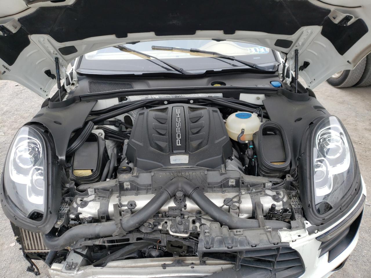 Photo 7 from auction – 2015 PORSCHE MACAN S with VIN WP1AB2A58FLB54563