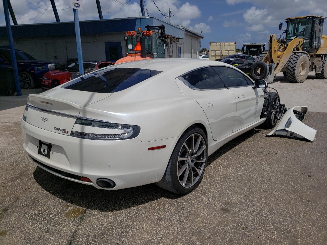Photo 4 from auction – 2015 ASTON MARTIN RAPIDE S with VIN SCFHMDBS7FGF04353