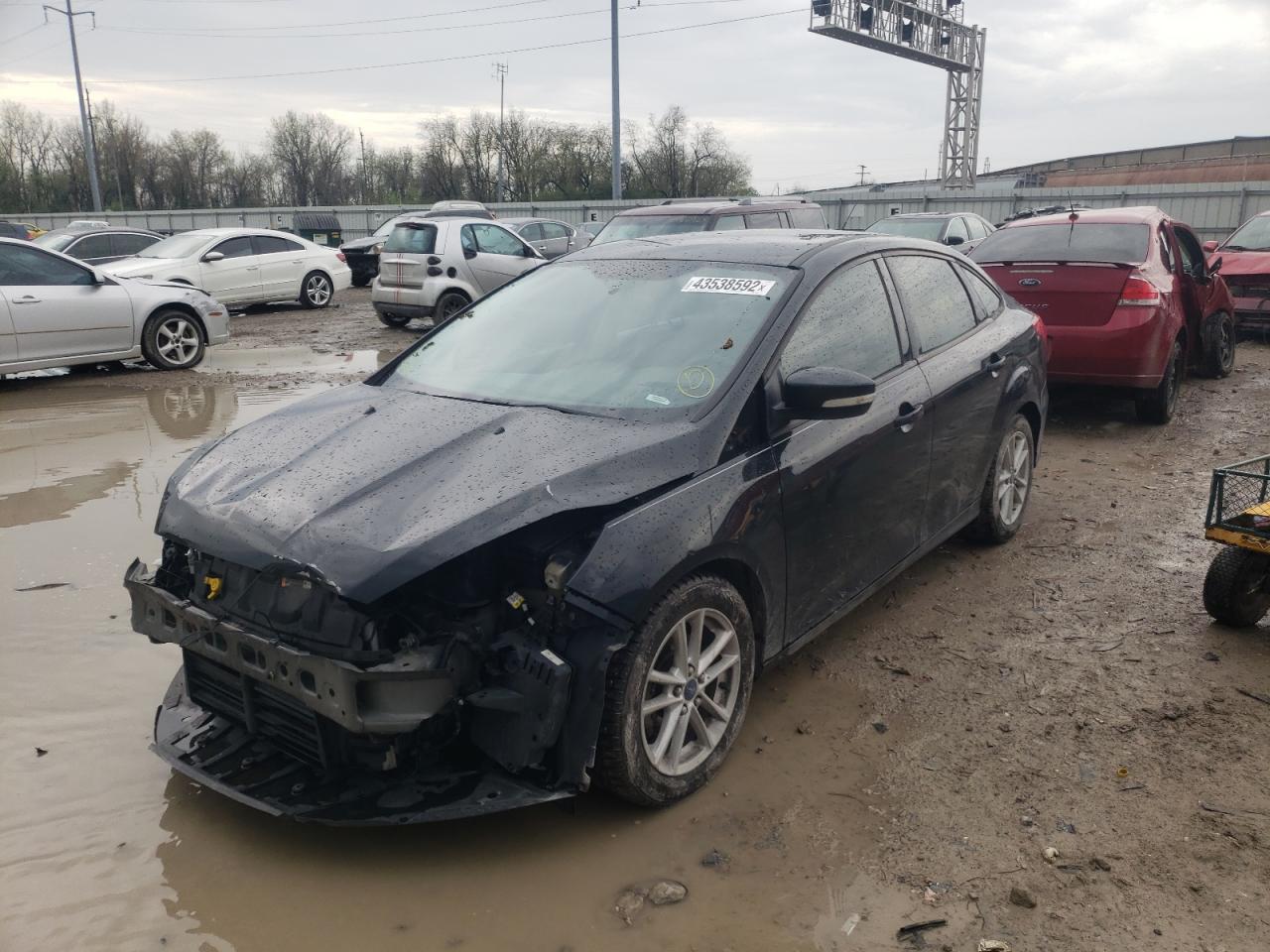 Photo 2 from auction – 2015 FORD FOCUS SE with VIN 1FADP3F24FL365804