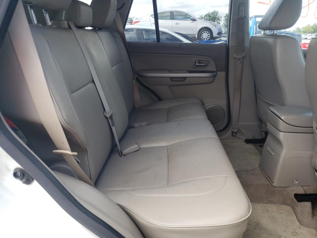 Photo 6 from auction – 2012 SUZUKI GRAND VITA with VIN JS3TE0D75C4100518