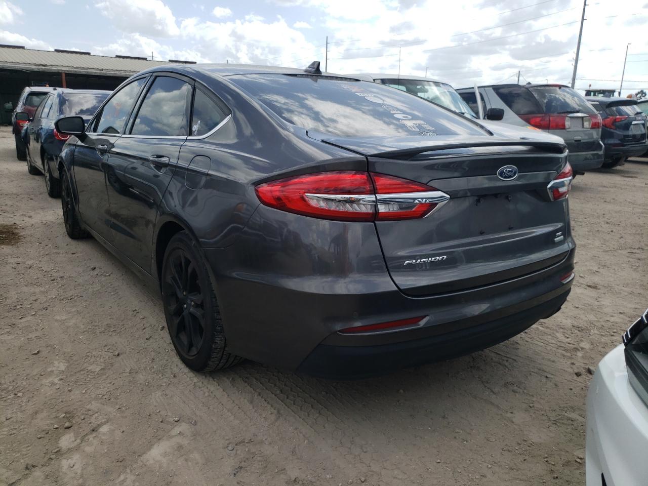 Photo 3 from auction – 2019 FORD FUSION SE with VIN 3FA6P0HD2KR229527