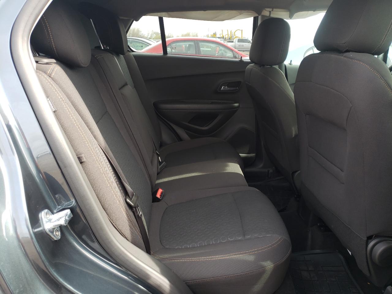 Photo 6 from auction – 2022 CHEVROLET TRAX LS with VIN KL7CJNSM6NB503127