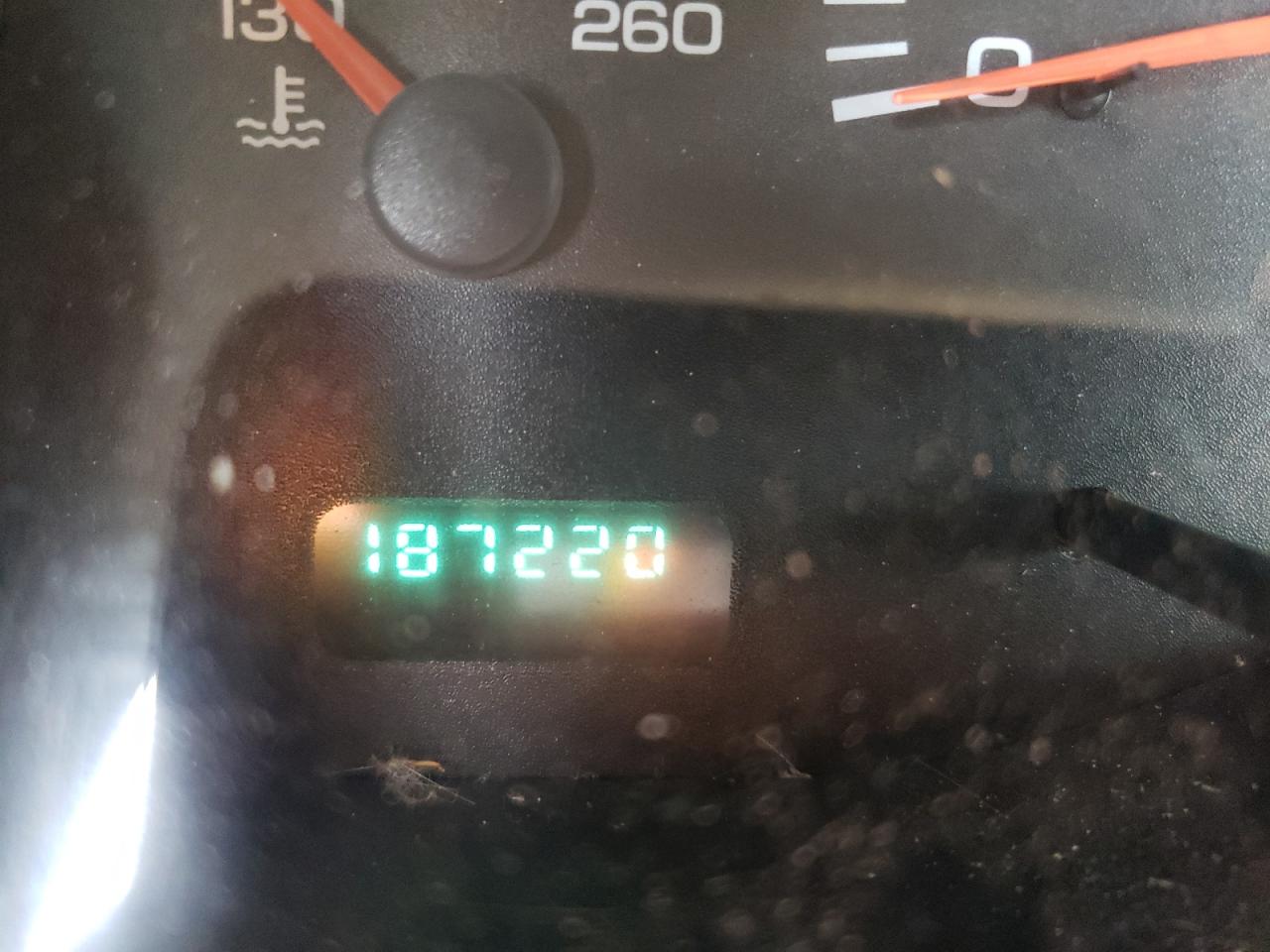 Photo 8 from auction – 2000 DODGE DAKOTA with VIN 1B7FL26P4YS582492