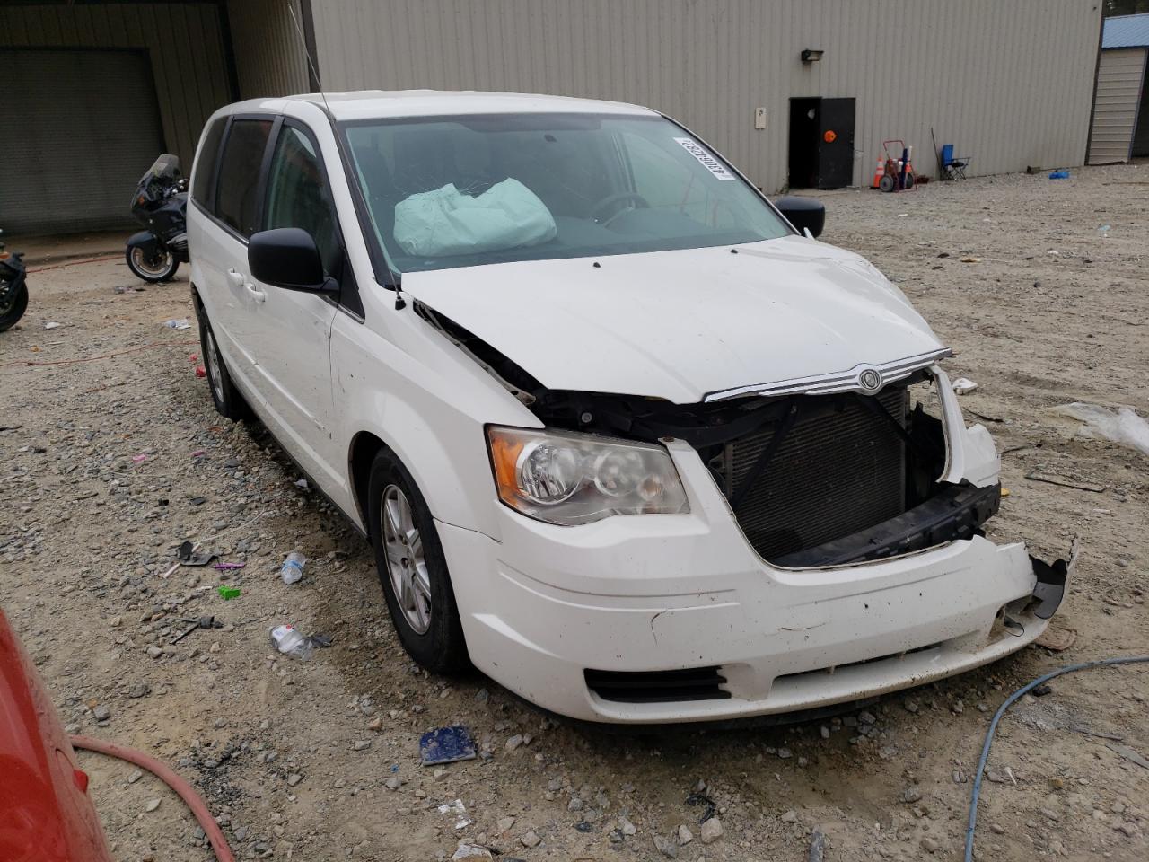 CHRYSLER TOWN & COU 2010 with VIN 2A4RR2D11AR374548 - Photo from auction