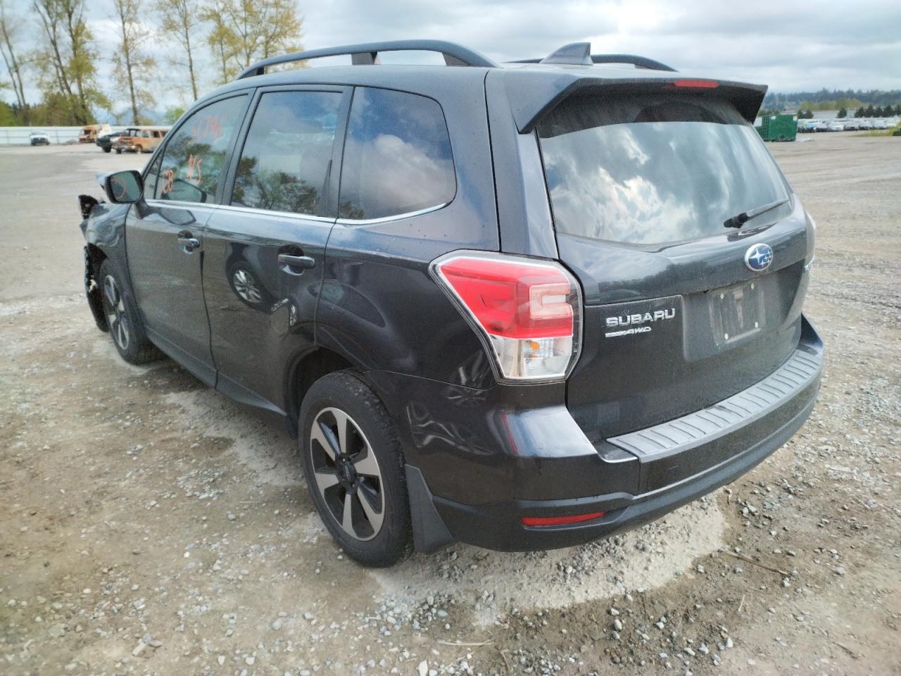 Photo 3 from auction – 2017 SUBARU FORESTER 2 with VIN JF2SJAJC4HH407466