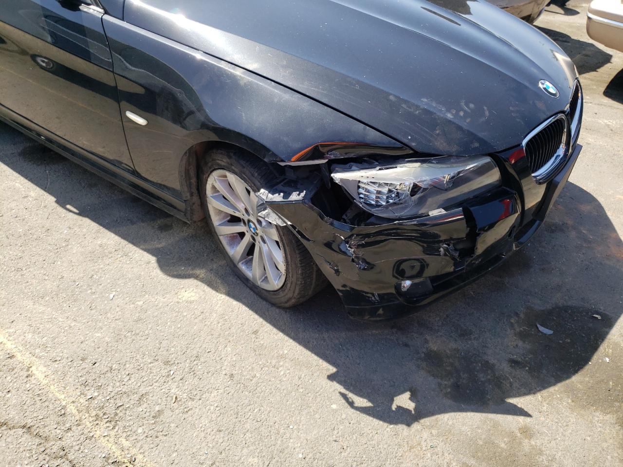 Photo 9 from auction – 2011 BMW 328 I SULE with VIN WBAPH5C57BA445602