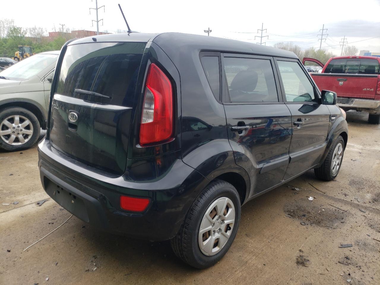 Photo 4 from auction – 2012 KIA SOUL with VIN KNDJT2A52C7741053