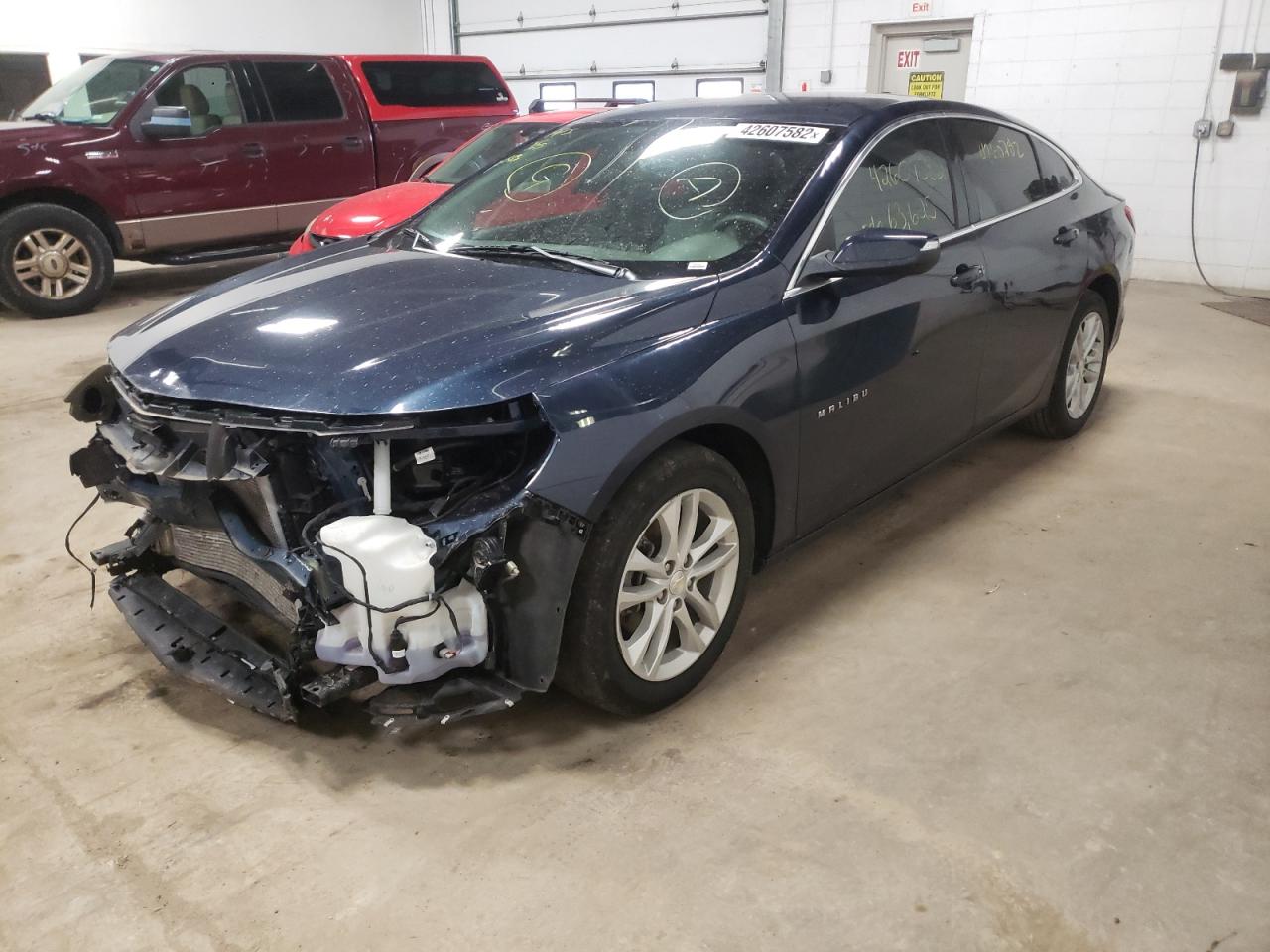Photo 2 from auction – 2017 CHEVROLET MALIBU LT with VIN 1G1ZE5ST7HF220640