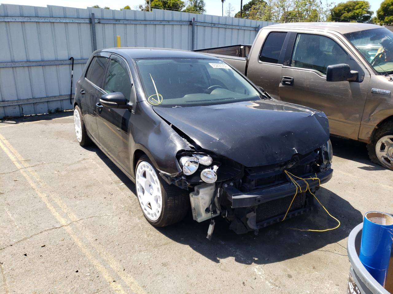 VOLKSWAGEN GOLF 2010 with VIN WVWDB7AJ7AW097739 - Photo from auction