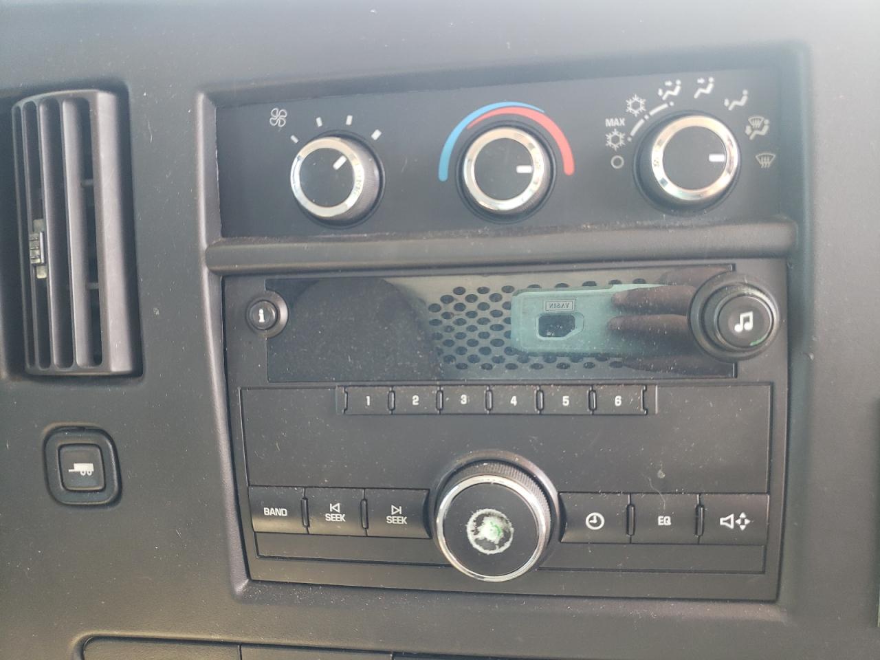 Photo 9 from auction – 2014 CHEVROLET EXPRESS G2 with VIN 1GCWGFCA2E1206080