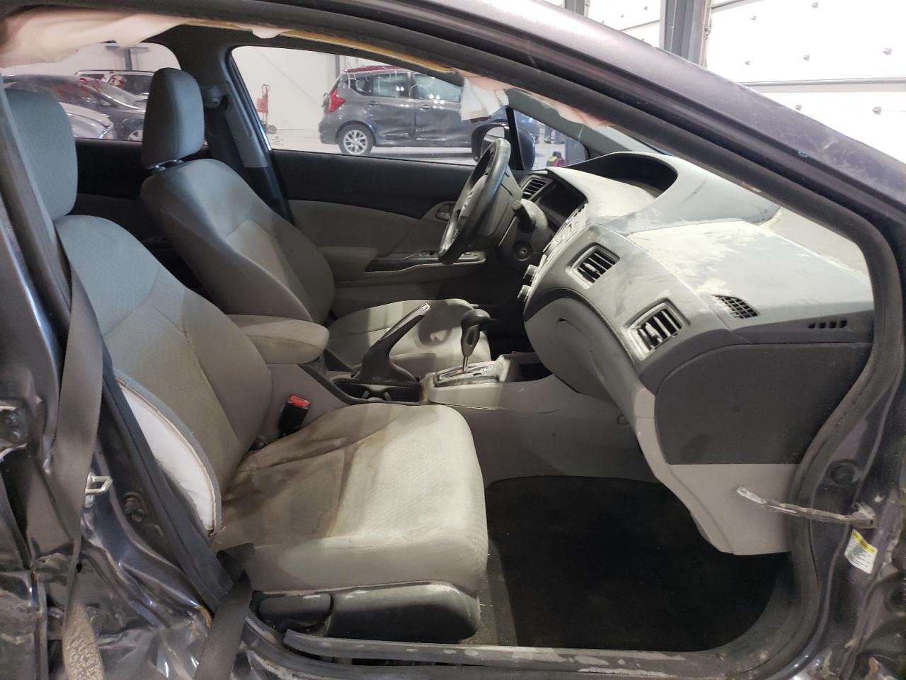 Photo 5 from auction – 2015 HONDA CIVIC LX with VIN 2HGFB2F57FH564513