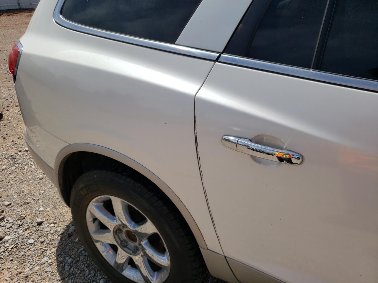 Photo 9 from auction – 2010 BUICK ENCLAVE CX with VIN 5GALRCED0AJ172753