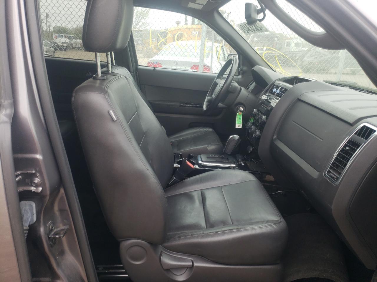 Photo 5 from auction – 2011 FORD ESCAPE LIM with VIN 1FMCU9EG5BKC60361