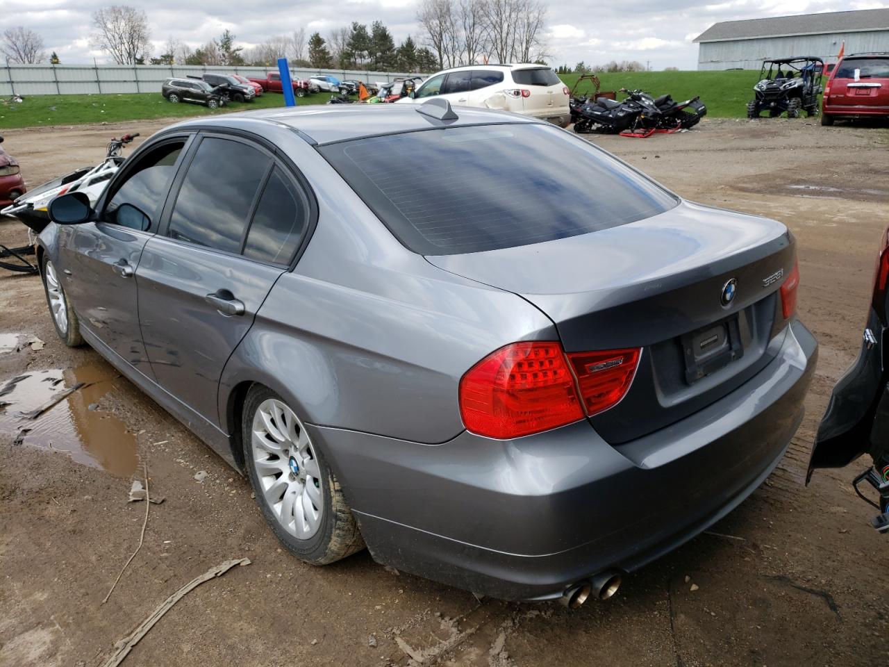 Photo 3 from auction – 2009 BMW 328 XI with VIN WBAPK73569A450829