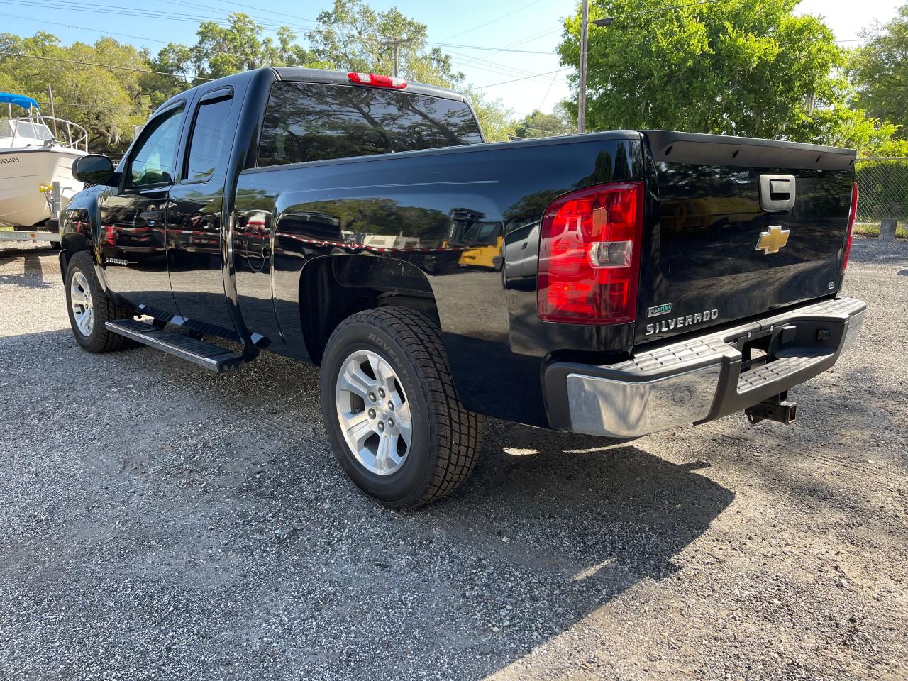 Photo 3 from auction – 2011 CHEVROLET SILVERADO with VIN 1GCRCREA0BZ318350