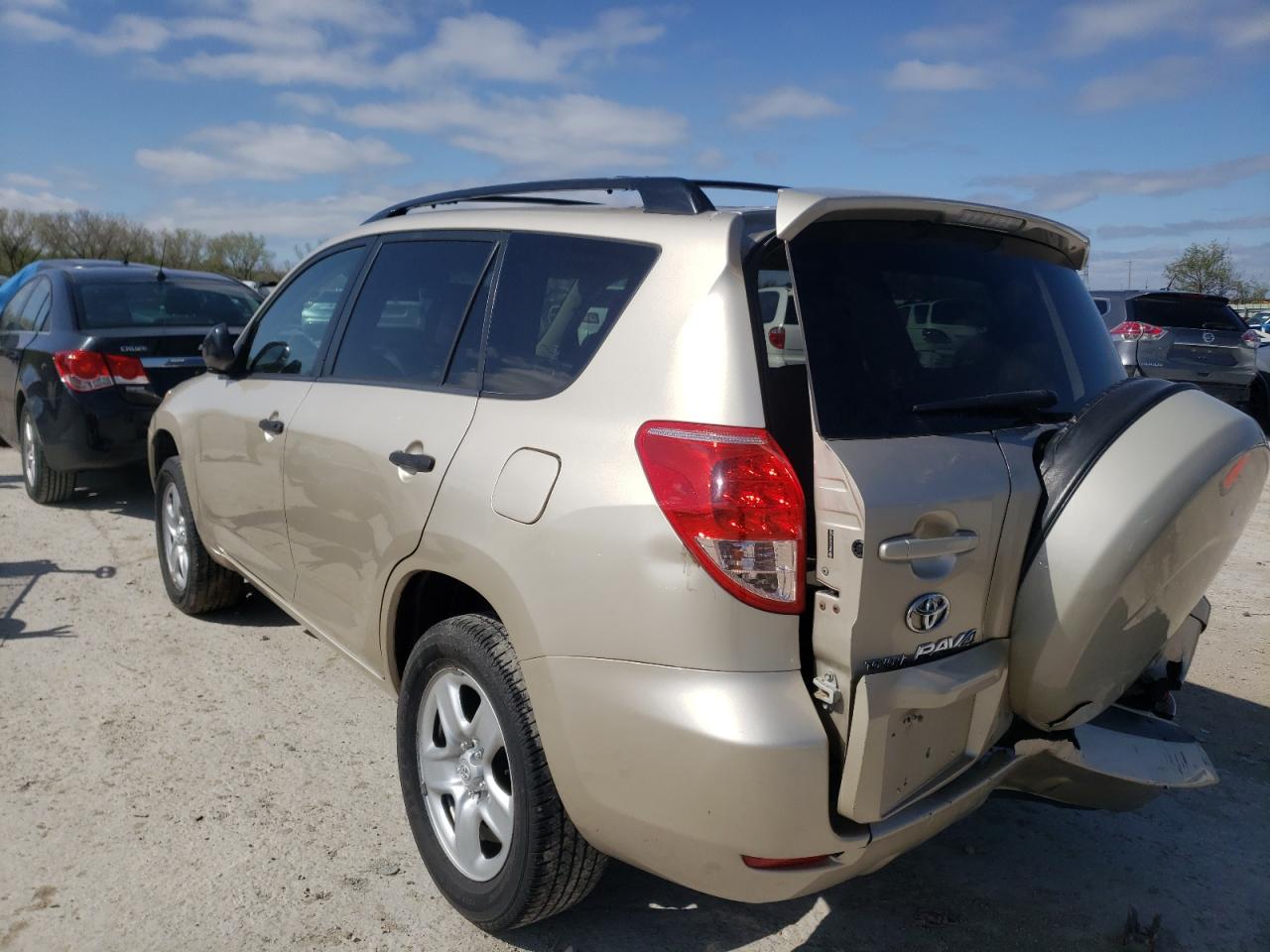 Photo 3 from auction – 2007 TOYOTA RAV4 with VIN JTMZD33V575077495