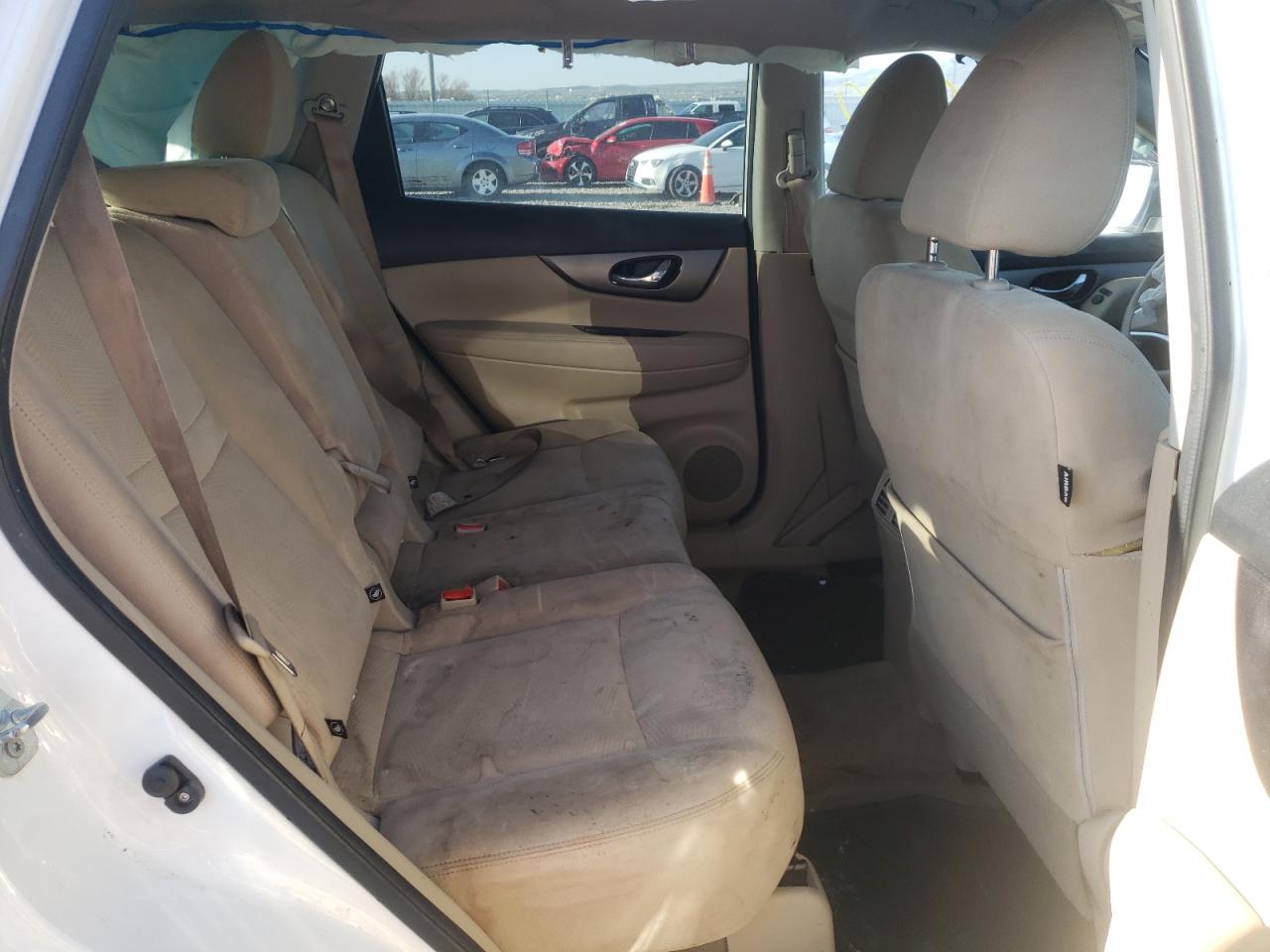 Photo 6 from auction – 2015 NISSAN ROGUE S with VIN KNMAT2MV9FP547149
