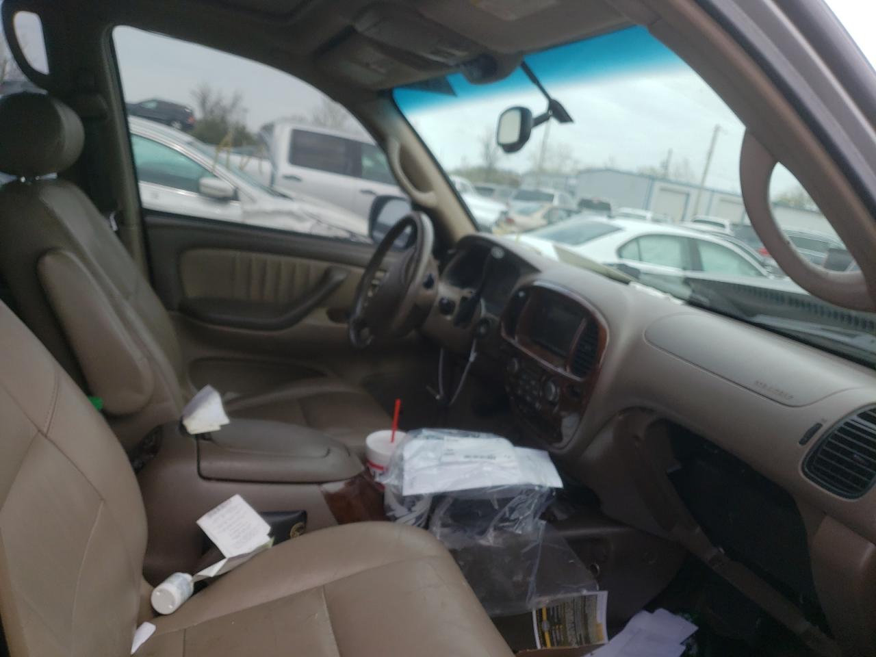 Photo 5 from auction – 2003 TOYOTA SEQUOIA LI with VIN 5TDBT48A83S160021