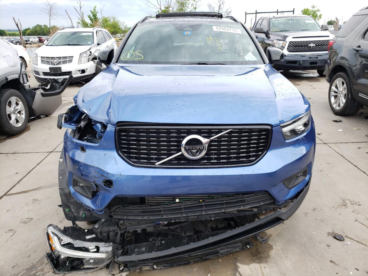 Photo 9 from auction – 2021 VOLVO XC40 T4 R- with VIN YV4AC2HM4M2563655