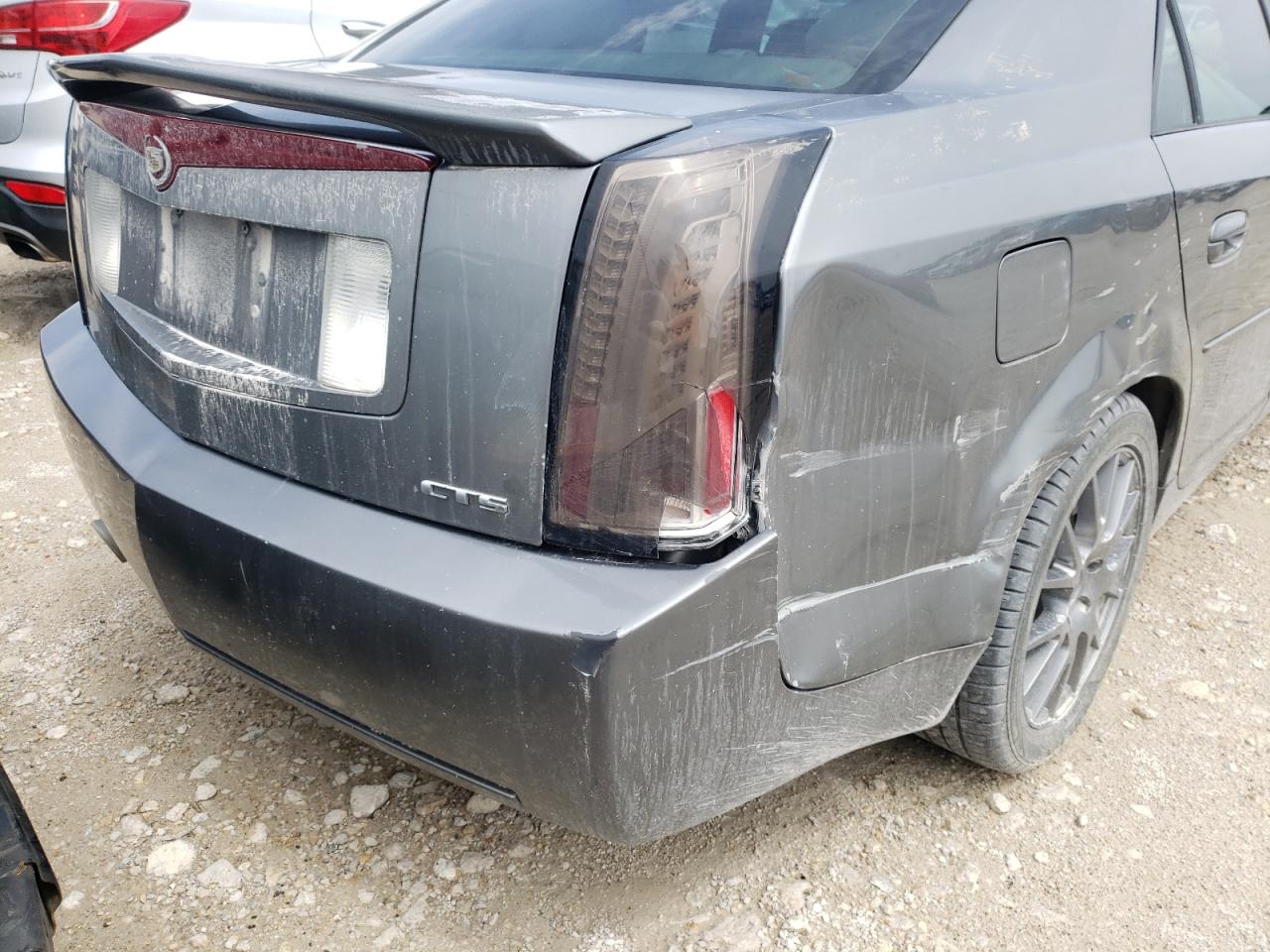 Photo 9 from auction – 2004 CADILLAC CTS with VIN 1G6DM57N740144755