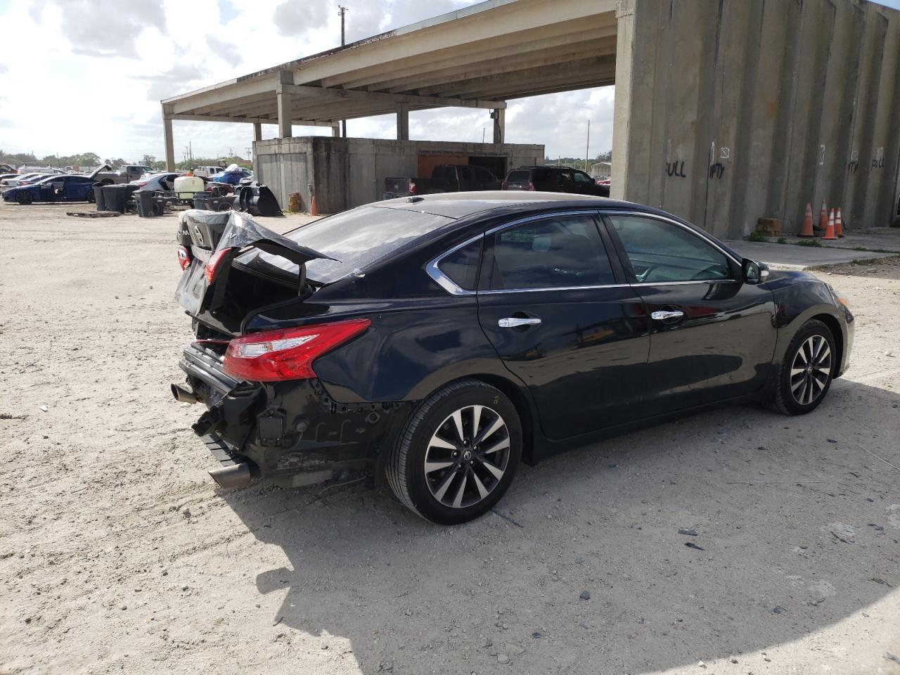 Photo 4 from auction – 2016 NISSAN ALTIMA 2.5 with VIN 1N4AL3AP4GC241177