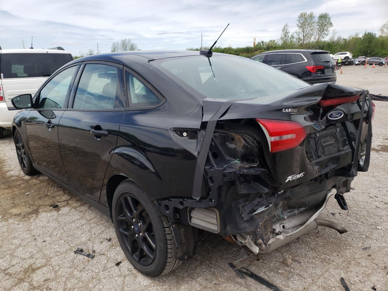 Photo 3 from auction – 2016 FORD FOCUS SE with VIN 1FADP3F24GL295142
