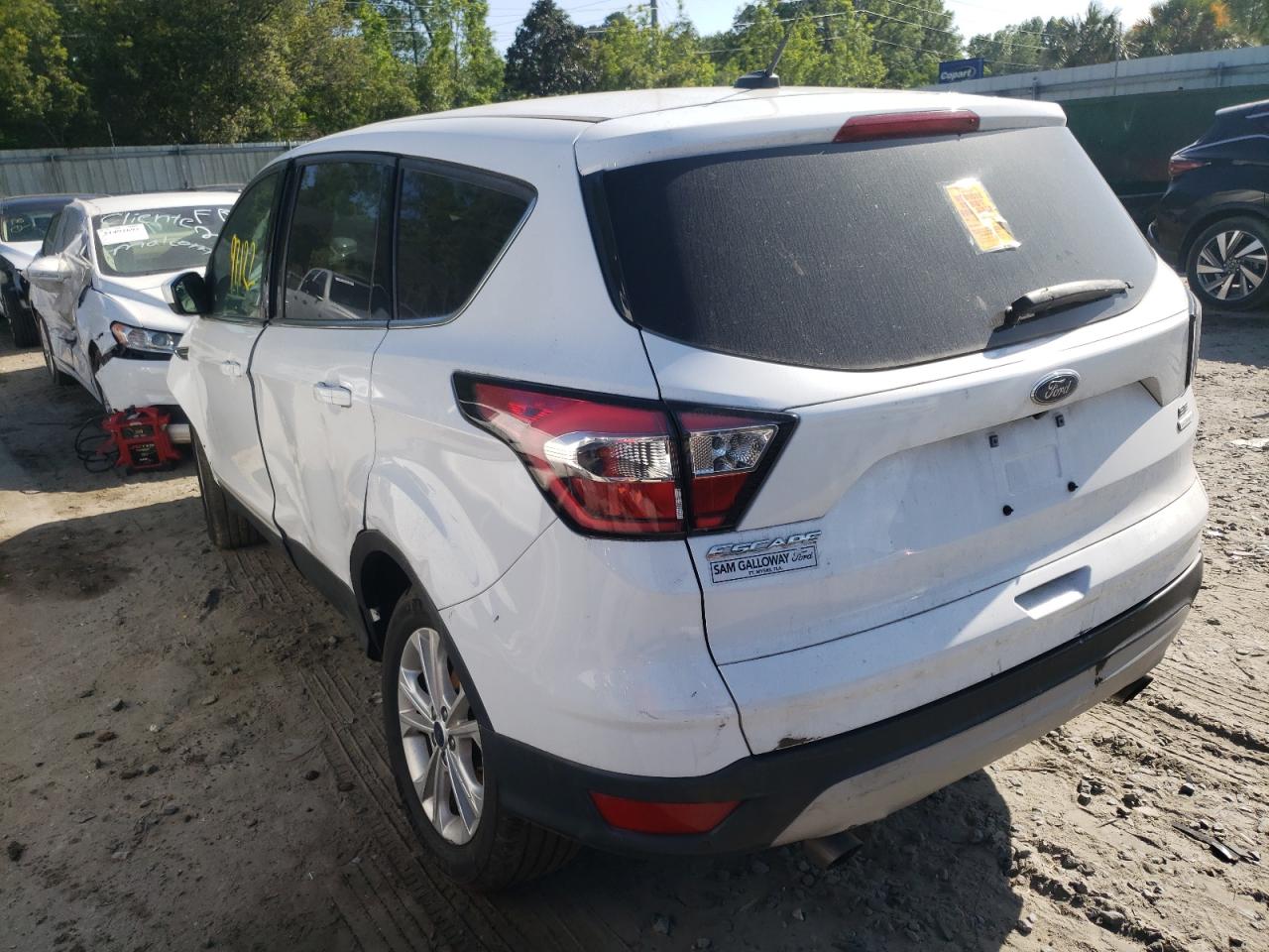 Photo 3 from auction – 2017 FORD ESCAPE SE with VIN 1FMCU0G9XHUD66909