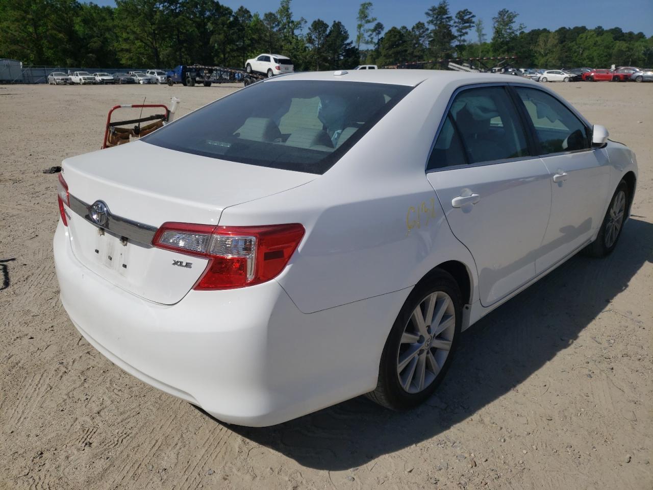 Photo 4 from auction – 2014 TOYOTA CAMRY L with VIN 4T4BF1FK3ER394679
