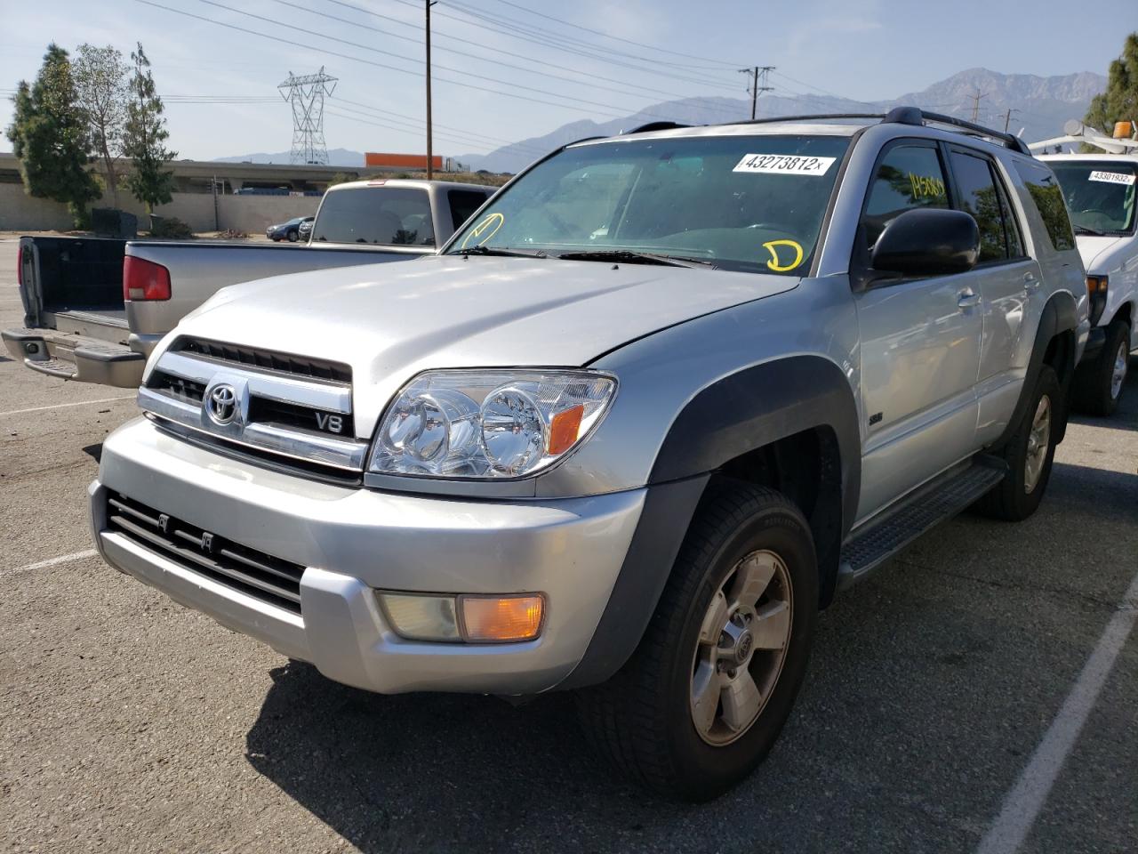 Photo 2 from auction – 2005 TOYOTA 4RUNNER SR with VIN JTEZT14R358005548