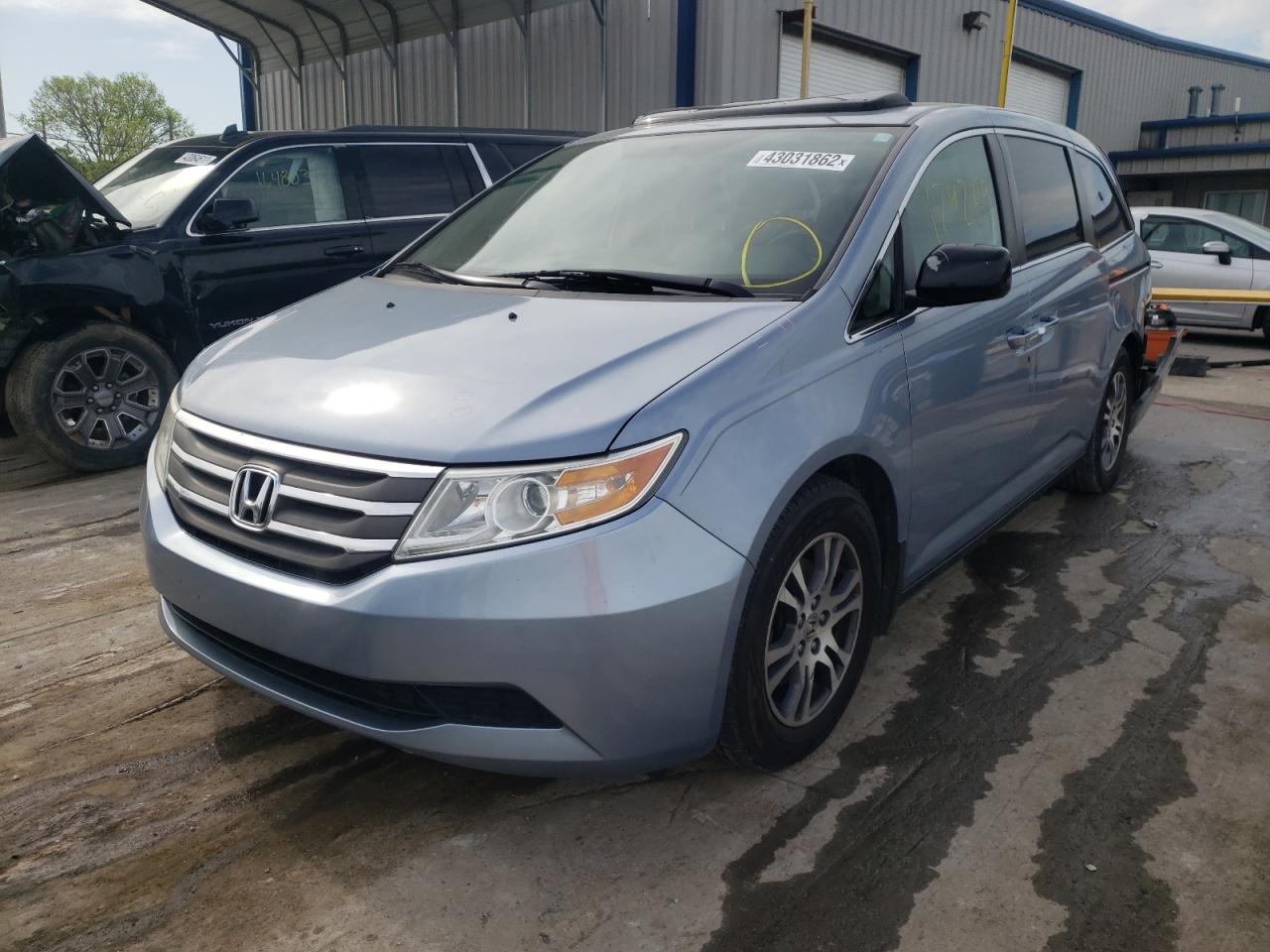 Photo 2 from auction – 2011 HONDA ODYSSEY EX with VIN 5FNRL5H68BB060780