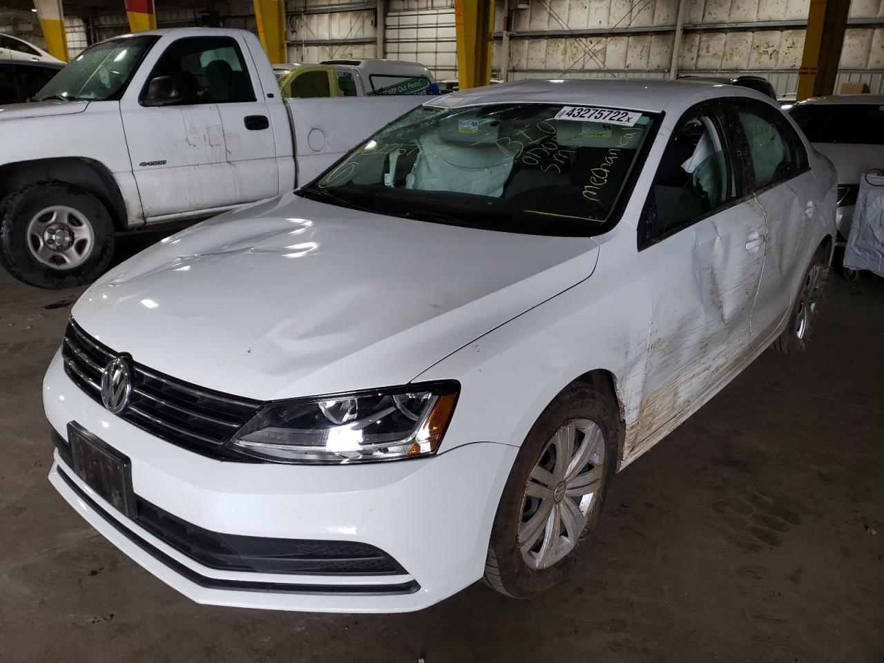 Photo 2 from auction – 2017 VOLKSWAGEN JETTA S with VIN 3VW2B7AJ5HM283231