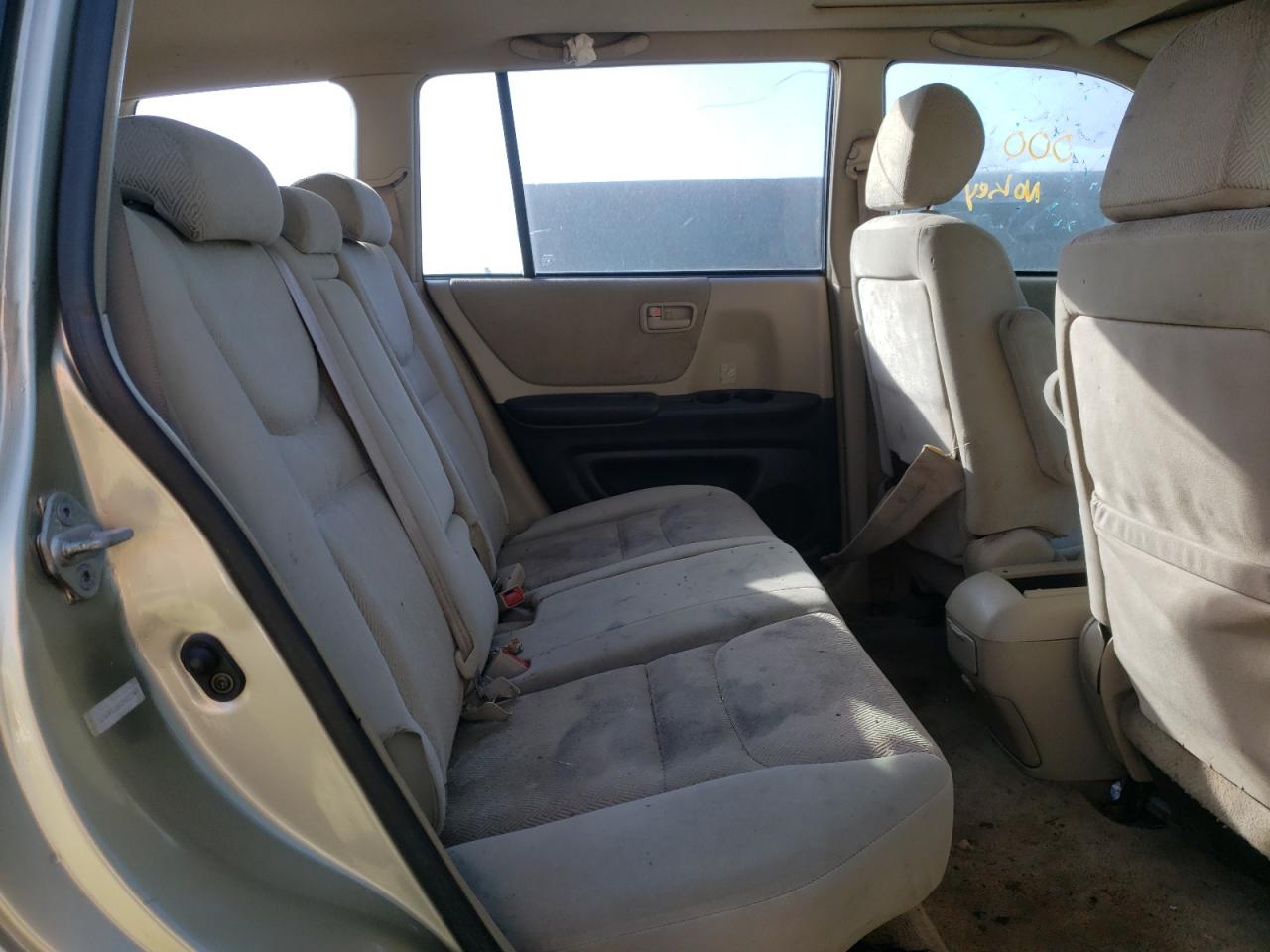 Photo 6 from auction – 2002 TOYOTA HIGHLANDER with VIN JTEGF21AX20033747