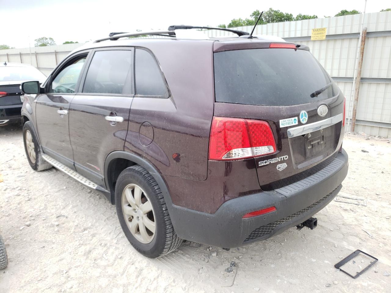 Photo 3 from auction – 2011 KIA SORENTO BA with VIN 5XYKT4A11BG187020