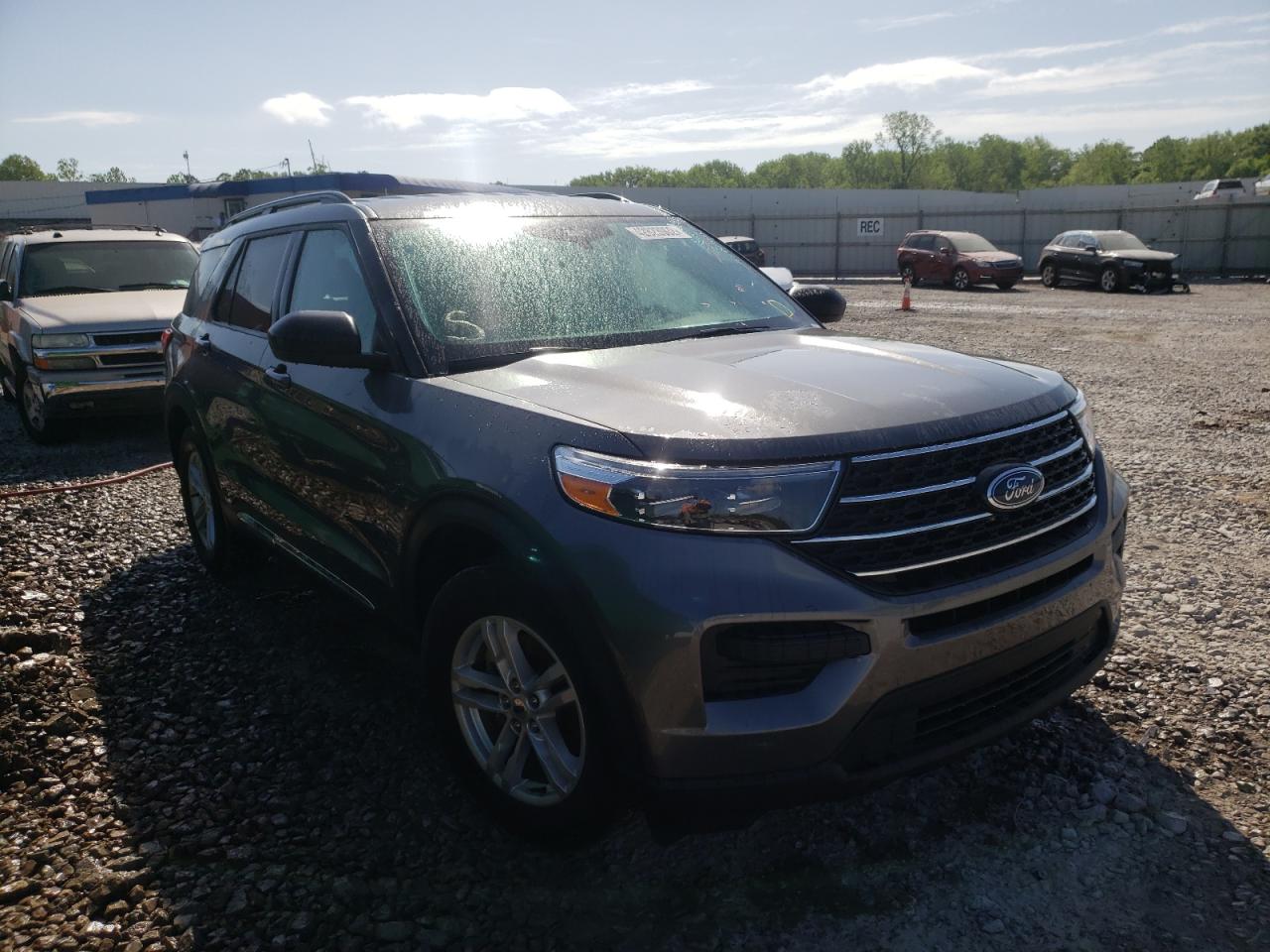 FORD EXPLORER X 2021 with VIN 1FMSK7DH8MGA67319 - Photo from auction