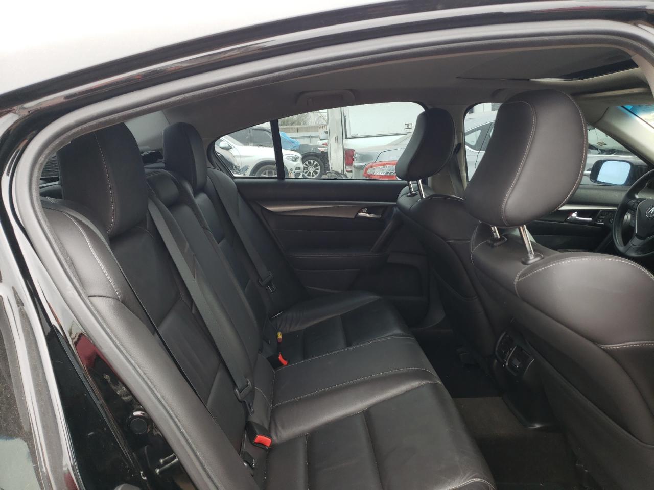 Photo 6 from auction – 2014 ACURA TL SE with VIN 19UUA8F36EA002269