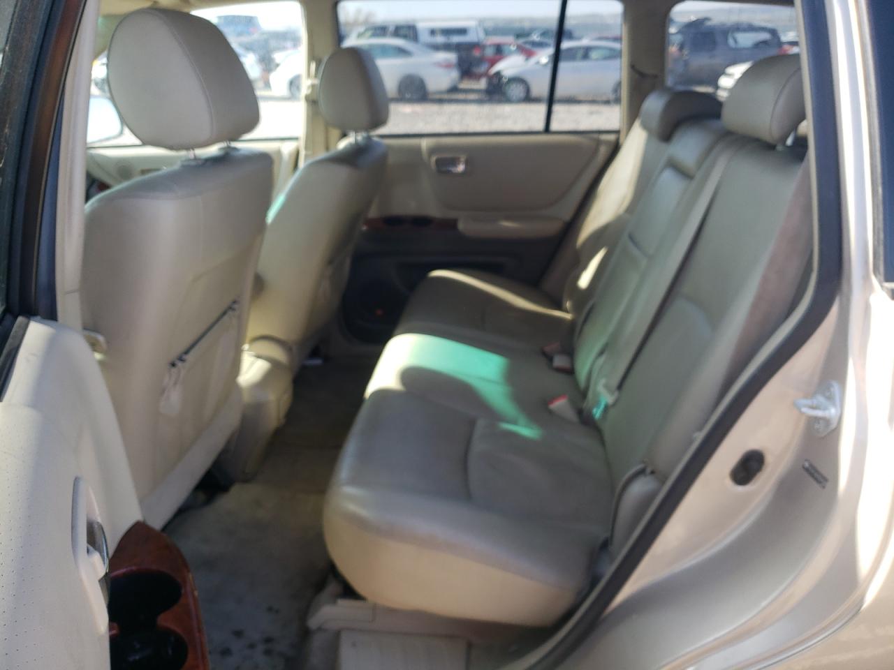 Photo 6 from auction – 2007 TOYOTA HIGHLANDER with VIN JTEEP21A270221030