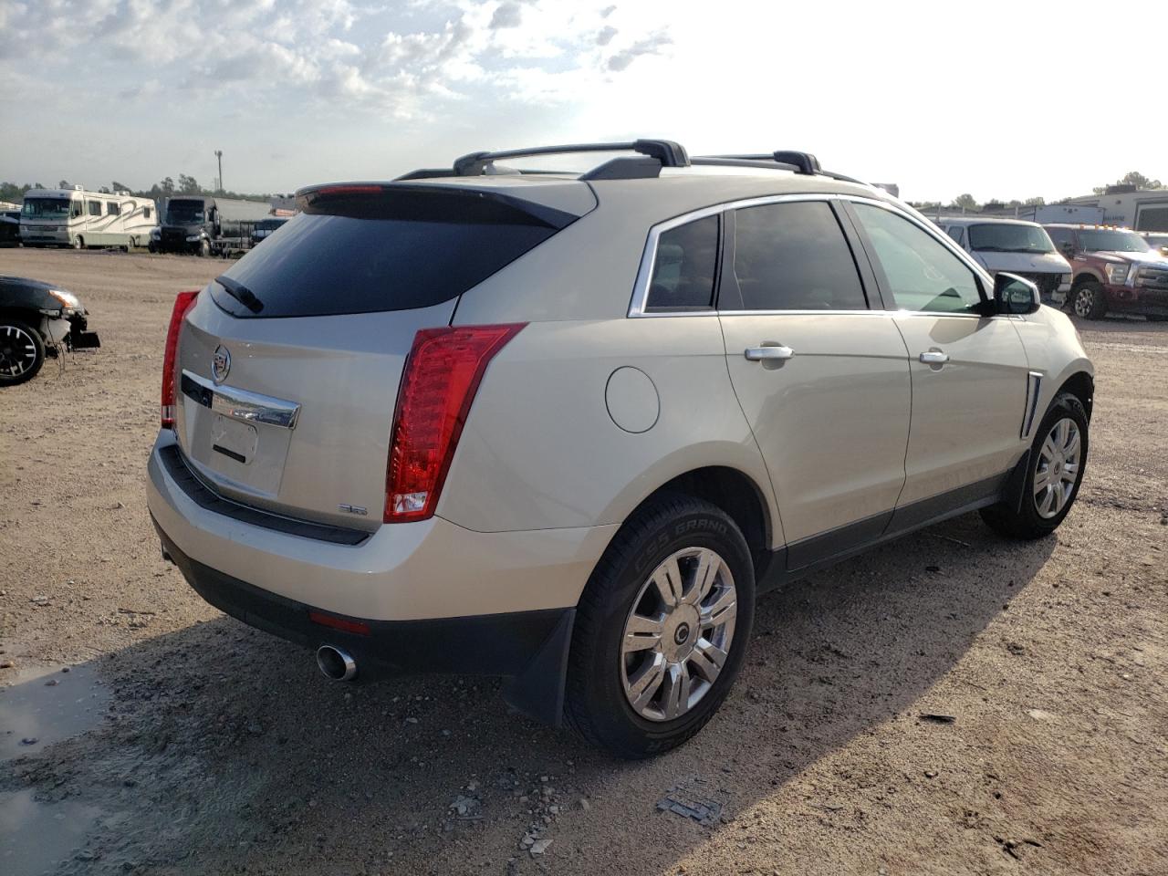 Photo 4 from auction – 2014 CADILLAC SRX with VIN 3GYFNAE38ES547497