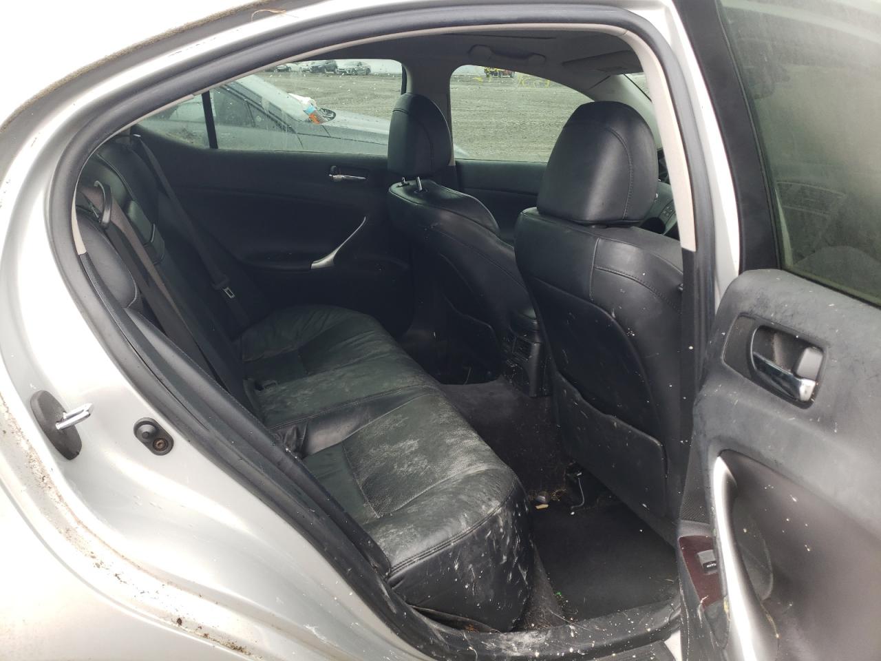 Photo 6 from auction – 2006 LEXUS IS 250 with VIN JTHCK262662002679